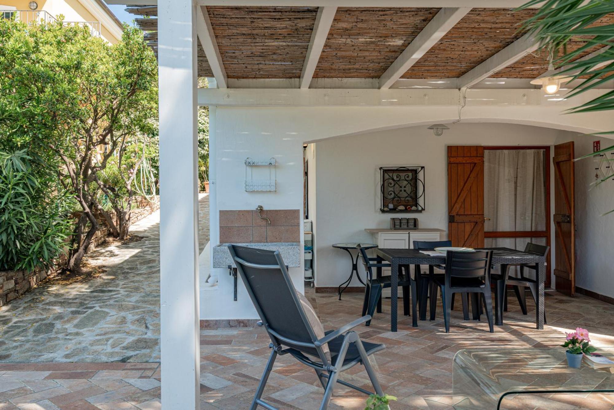 Вілла Casa Donatella, In Riva Al Mare! Кала-Ліберотто Екстер'єр фото